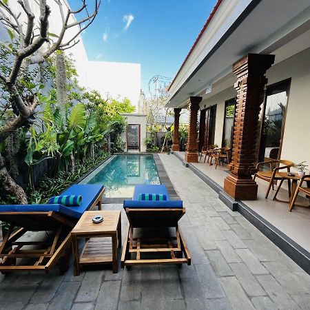 Cecillia Guesthouse Canggu Exteriör bild