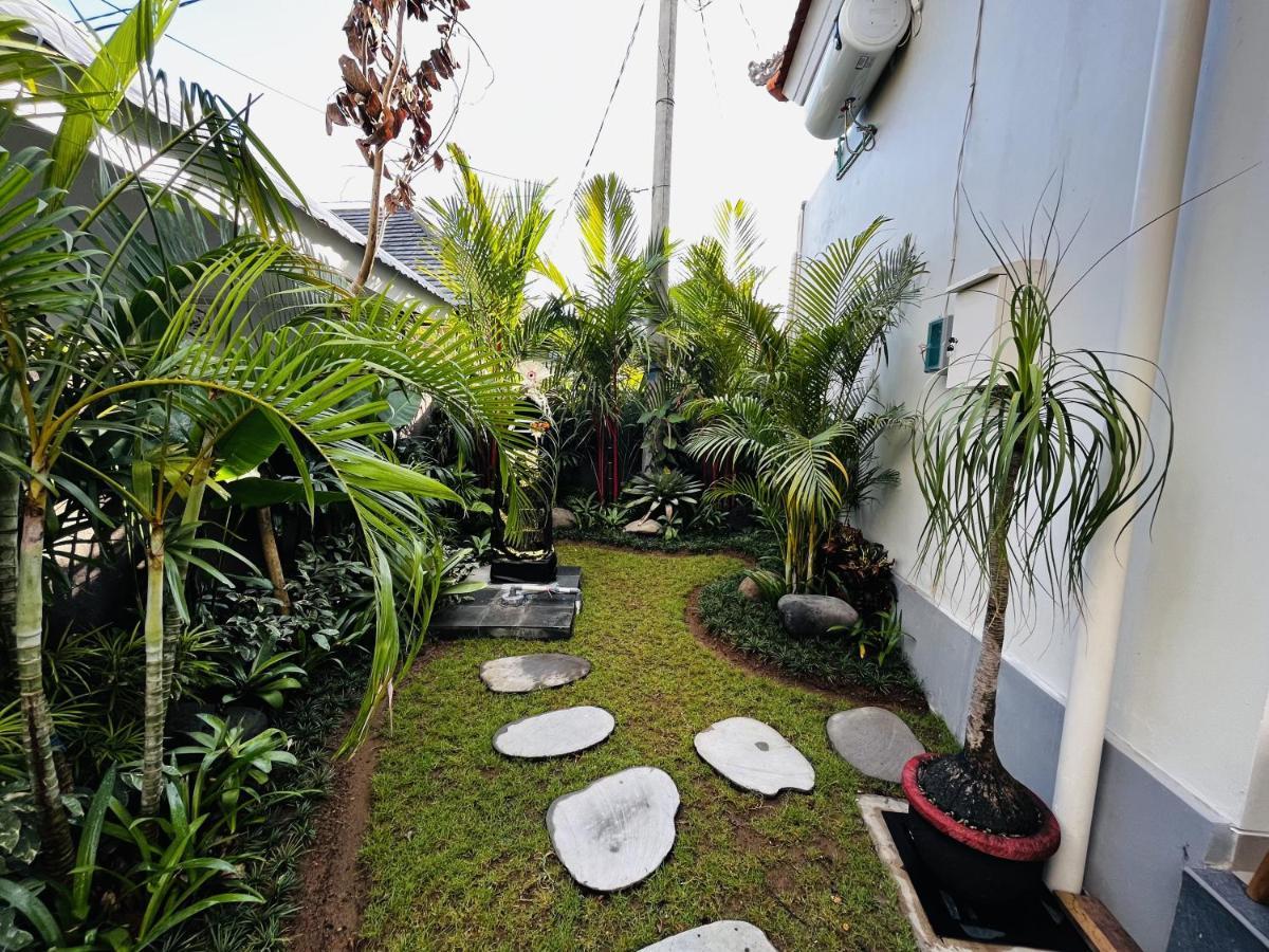 Cecillia Guesthouse Canggu Exteriör bild